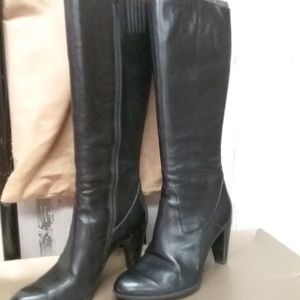 Leather dress boots